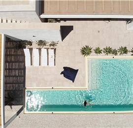 2 bedroom villa with infinity pool, near Alcamo, sleeps 4-5